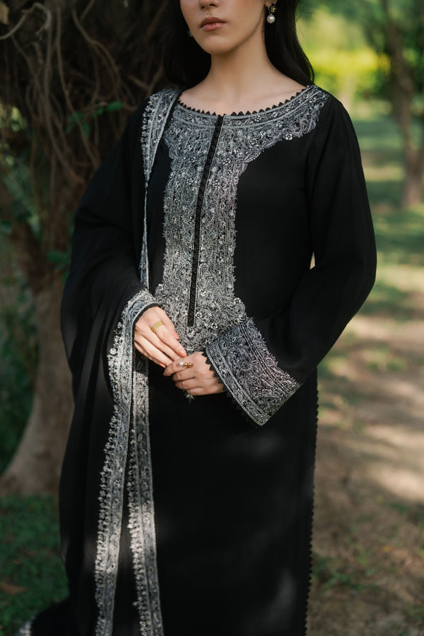 Soraya 3 Piece Embroidered Premium Karandi